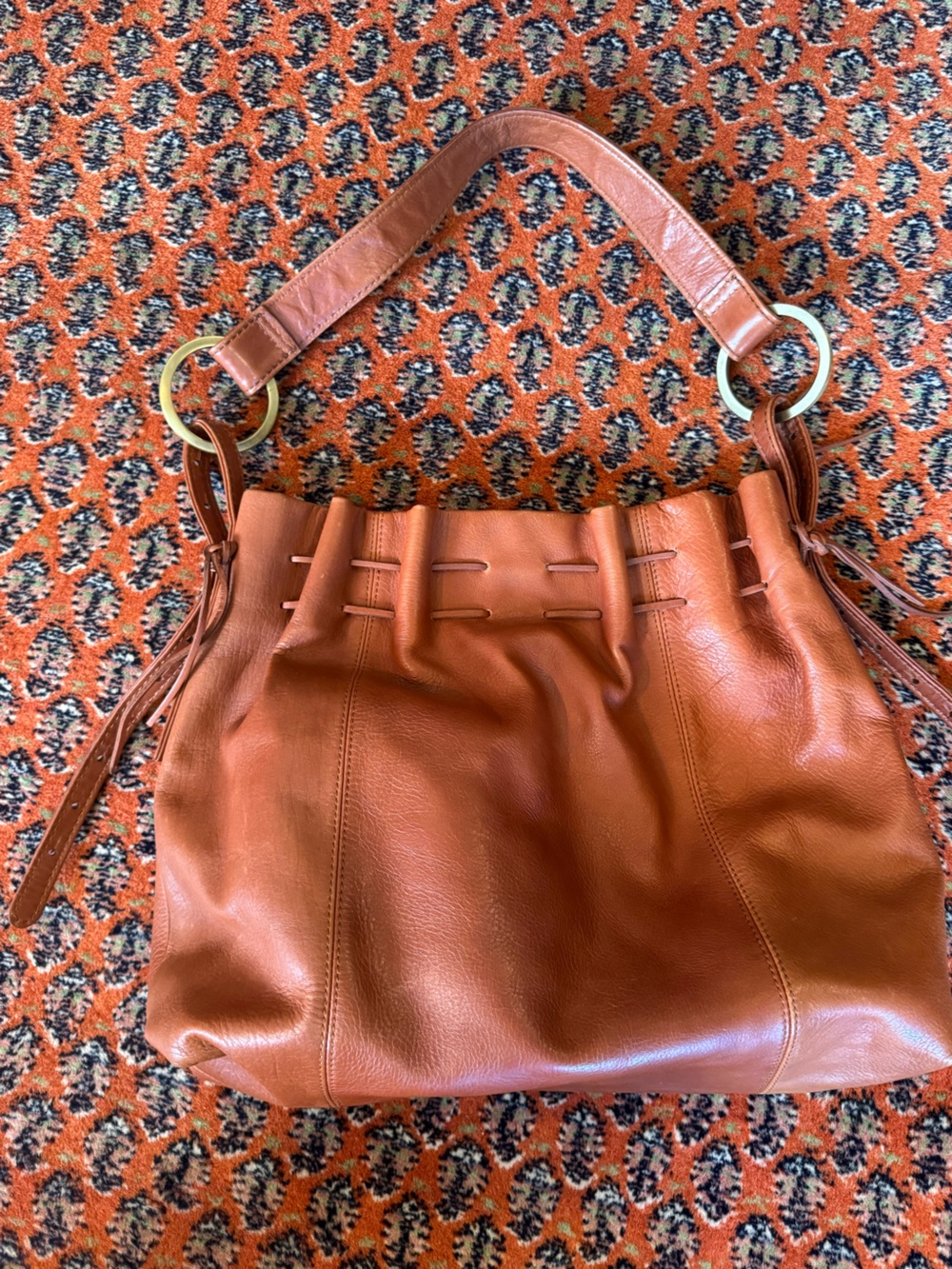Elegant Tan Leather Hobo Shoulder Bag